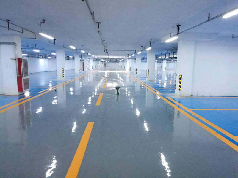 新天地漆業(yè)的環(huán)氧地坪廠(chǎng)家施工注意事項(xiàng)